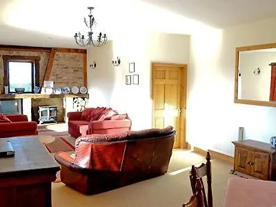 Holiday home Myton House